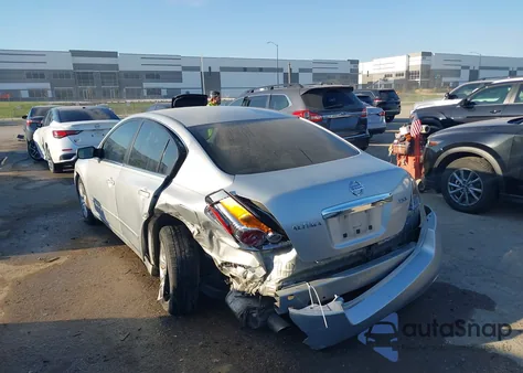 2010 Nissan Altima 2.5 S z USA, uszkodzony, nr VIN 1N4AL2AP1AN537232